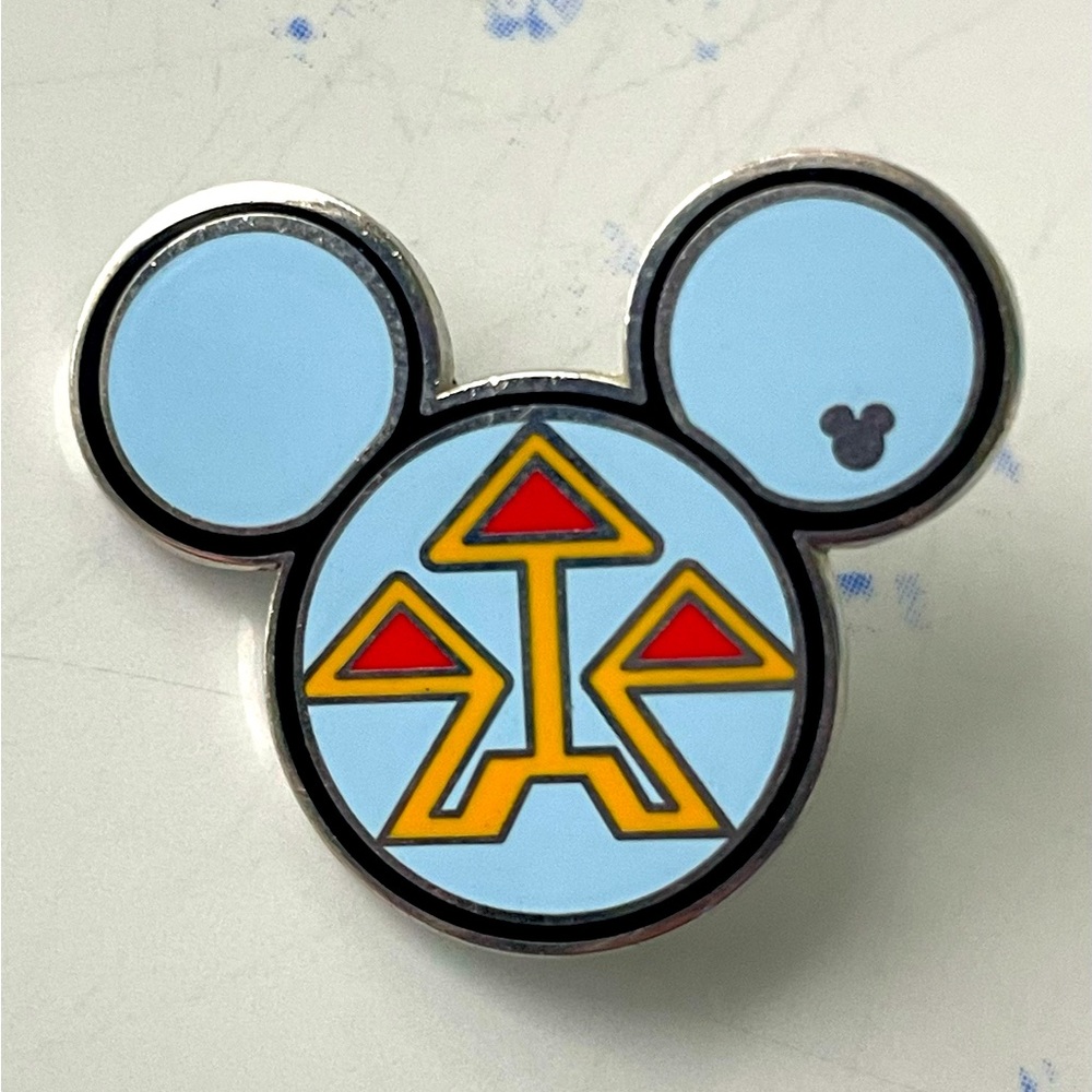 Disney Fun Icon Pins - Wilderness Lodge Hidden Mickey Series 3 Pin